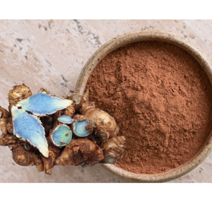 Poudre de curcuma noir déshydratée de haute qualité avec des ingrédients naturels purs, riche en antioxydants pour la santé et les bienfaits pour la peau - Product Image 2