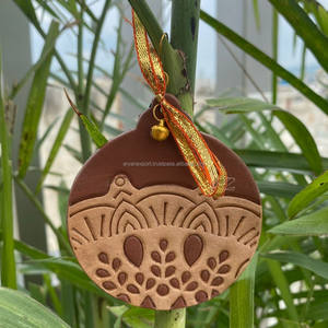 New Arrival Christmas Outdoor Decoration Personalized <b>Hand</b> Tooled Leather <b>Ornament</b> Cowhide Round-shaped Christmas Tree Hangings - Product Image 4