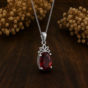 NIKHIL GEMS Élégant Pendentif Floral Vintage en Grenat, Laiton Plaqué Argent, Pierre Précieuse Ovale Rouge, Pierre de Naissance de Janvier, Cadeau de Fiançailles Troisième - Product Image 5