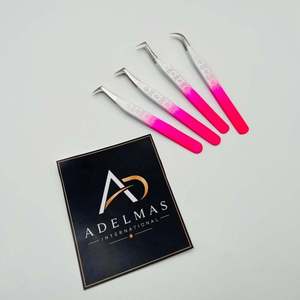 แหนบต่อขนตาสีชมพูร้อนและสีขาวแบบสองสี พร้อมโลโก้สั่งทำ วัสดุสแตนเลส จับกระชับมือ ปลายไฟเบอร์ รับผลิตแบบ OEM - Product Image 2