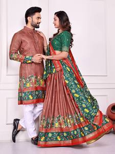 Lehenga Choli Tradicional de Seda Dola con Estampado Patola y Dupatta Gotta Patti para Fiestas - Product Image 1