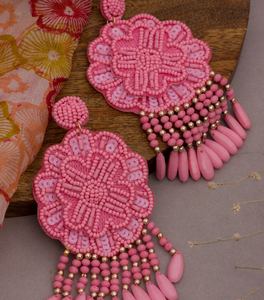 ต่างหูลูกปัดสีชมพูและส้ม dulhaniya ทำด้วยมือต่างหูลูกปัดหลายเม็ดสำหรับผู้หญิงเครื่องประดับงานเลี้ยงเทศกาลต่างหูลูกปัดราคาดีที่สุด - Product Image 3