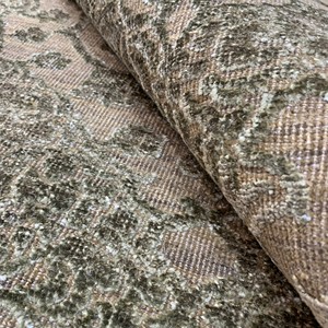 Alfombra de Lujo Anudada a Mano con Diseño Floral Damasco, Color Beige Taupe, Alfombra Tradicional de Lana y Seda Hecha a Mano - Product Image 6