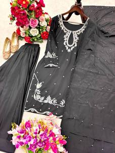 ดีไซน์ใหม่มาแรง ชุดผ้าซาตินธรรมชาติ*เสื้อและกางเกงปาลาซโซและผ้าคลุมไหล่ พร้อมสวมใส่ - Product Image 5