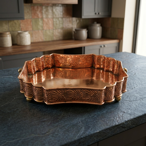 Bandeja Decorativa de Cobre con Grabado Floral, Forma Irregular, Estilo Rústico, con Asas, para Exhibición en Mesa del Hogar - Product Image 6