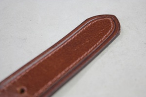 Cinturón de Cuero Vacuno Marrón Casual para Hombre con Hebilla Plateada, Diseño Sólido, Construcción Duradera de una Sola Pieza - Product Image 5