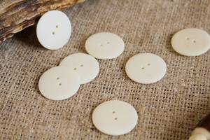 High Quality Custom Round 4-Hole Buffalo Horn Animal Style Durable <b>Handmade</b> Sewing Buttons for <b>Clothes</b> Shirt Suit buffalo bone - Product Image 4