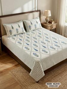 Draps de lit king size en pur coton, fabriqués en Inde, avec 2 taies d'oreiller réversibles à fermeture éclair, pour chambre à coucher, disponibles à la vente. - Product Image 5