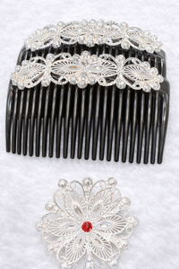 Peineta de Pelo Vintage Chapada en Oro Hecha a Mano, Ecológica, Impermeable, Elegante y a la Moda, con Carcasa de Aleación, Mini Piedras Rojas, Flores, Animales y Borlas - Product Image 2