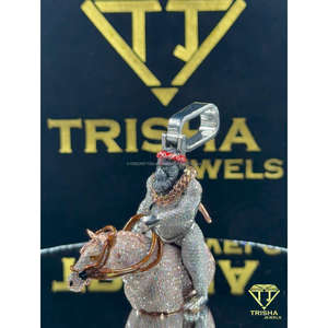 Pendentif Buste de Motard Personnalisé Fait Main, Sertie de Diamants Moissanite VVS en Argent Sterling 925, Bijoux Hip Hop - Product Image 5