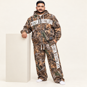 Ensemble de survêtement polaire oversize pour homme, personnalisé, camouflage, avec sweat à capuche zippé et pantalon de survêtement baggy, style streetwear, par sublimation, pour l'hiver - Product Image 1
