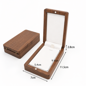 Boîte d'emballage personnalisée en bois massif rectangulaire magnétique pour collier avec insert en velours gravé, fournisseur de boîtes à bijoux Vietnam - Product Image 4