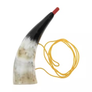 Trompeta Pequeña de Cuerno de Buey Pulido, Silbato de Juguete para Niños, Ideal para Carnaval Vikingo y Fiestas de Navidad - Product Image 1
