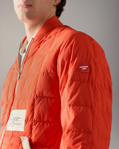 Blouson Bomber Personnalisable Transit Liner avec Logo Personnalisé, Doudoune d'Hiver Streetwear avec Logo Latéral, Léger, Rouge - Product Image 5