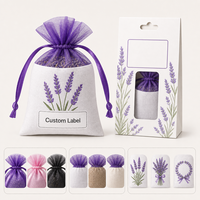 Sachets de fleurs séchées de lavande avec fermeture à cordon en maille violette, design moderne pour parfumer les vêtements