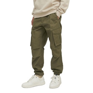 ราคาขายส่ง กางเกงคาร์โก้ผู้ชายผ้าแคนวาสเอวสูง รุ่นใหม่ประจำฤดูใบไม้ร่วงปี 2026 พร้อมโลโก้สั่งทำพิเศษ มีหลายกระเป๋า สไตล์ลำลอง จากซัพพลายเออร์ในบังกลาเทศ - Product Image 1