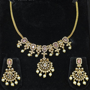 Juego de Collar y Aretes de Mujer JeweleMarket, Chapado en Oro con Cristales, Estilo Étnico, para Boda, Compromiso, Aniversario, Maharashtra - Product Image 4