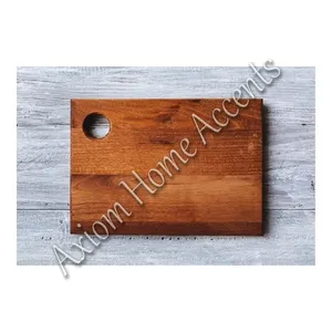Planche à fromage artisanale en résine avec base en bois pour hacher et servir, outil de cuisine élégant et artisanal, Axiom Home - Product Image 4