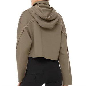 Sweat-shirt à capuche court et ample pour femme, vert olive, à manches longues, en tricot, avec volants et empiècements asymétriques, style streetwear hiver - Product Image 6