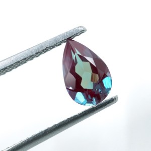 Piedra Preciosa de Alejandrita Natural con Corte de Pera, 0.80ct, Piedra que Cambia de Color, 3mm - Product Image 4