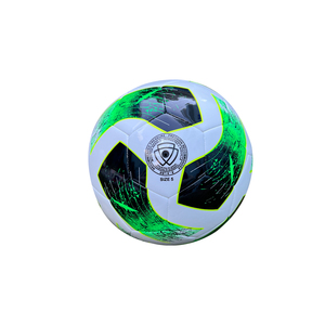 Ballon de football Silver Sea taille 5, durable, haute rétention d'air, logo personnalisé, impression sérigraphique, motif blanc, rouge, or, professionnel - Product Image 2