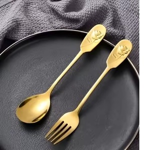 Ensemble de couverts classiques en laiton finition or, ensemble d'ustensiles de table élégants pour restaurant - Product Image 1