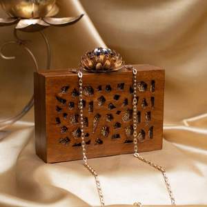 Stylish Handcrafted Wooden Ladies Clutch Luxury <b>Purse</b> for Party & Wedding Decorations for Formal Wear - Product Image 4