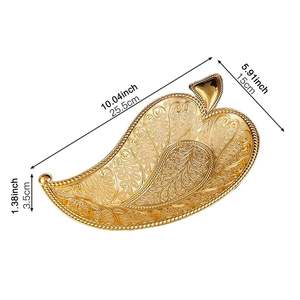 Recogedor de Polvo Decorativo de Latón Hecho a Mano con Diseño de Pavo Real en Relieve, Tradicional y Vintage - Product Image 5