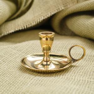 Candelabro Metálico Modernista Hecho a Mano, Ecológico y Duradero, Transforma las Velas en una Decoración Sofisticada para Bodas y Hogar - Product Image 1