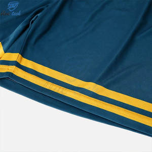 Tenue de football personnalisée pour hommes, ensemble respirant de maillot et short de football, uniforme de football OEM imprimé par sublimation, grandes tailles 100% - Product Image 5