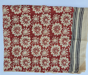 Paréo de plage en coton fait main à imprimé floral rouge, style bohème, couverture de maillot de bain, écharpe indienne imprimée à la main, idéal pour les vacances. - Product Image 4