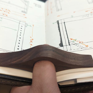 Soporte de Anillo para el Dedo para Leer Libros, Sujetador de Dedos de Madera - Product Image 1