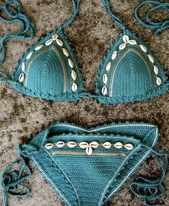 ชุดบิกินี่โครเชต์สีเขียวอมฟ้าเข้มประดับเปลือกหอย - Product Image 2