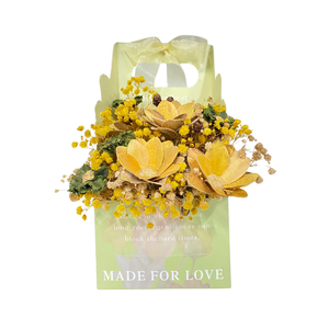 Petit panier à fleurs en loofah naturel, léger et écologique, idéal pour les arrangements floraux, la décoration de la maison et des événements - Product Image 6