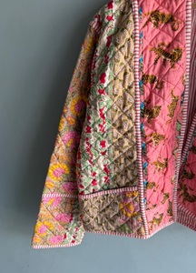 Veste matelassée florale en patchwork, cardigan léger et chaud pour femme, pour l'automne et l'hiver, cadeau pour elle - Product Image 2
