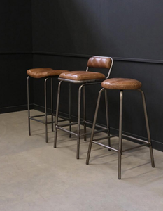 Tabouret de bar haut de gamme en rotin et chêne massif, style moderne du milieu du siècle, réglable, écologique, style français, pour la restauration hôtelière - Product Image 5