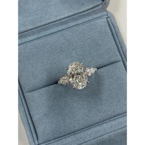 Anillo de Compromiso con Diamante Ovalado de 4.80CT Cultivado en Laboratorio, Certificado por IGI, con Piedras Laterales en Forma de Pera, Anillo de Boda de Lujo, Regalo de Joyería para Mujer - Product Image 1