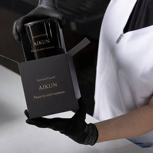 Vela Aromática AIKUN de Larga Duración con Aroma a Granada y Bayas Cálidas en Frasco de Vidrio, Vela Vibrante para Aromaterapia, para el Mercado Mayorista - Product Image 3