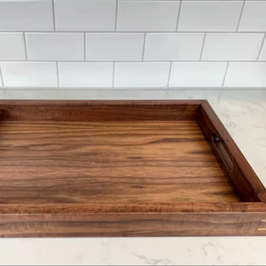 Plateau de service rectangulaire en bois d'acacia de luxe avec poignées pour la présentation de nourriture, charcuterie, fromages, utilisation dans les hôtels, restaurants, traiteurs - Product Image 1