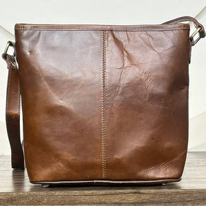 Manufacturers Wholesale 2025 Fashion Designer Tooled Genuine Cowhide Leather Studs Messenger <b>Bags</b> <b>Women</b> Shoulder <b>Crossbody</b> <b>Bag</b> - Product Image 5