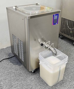 Machine de pasteurisation verticale pour lait, fruits et crème glacée de 20 L, machine de stérilisation alimentaire automatique - Product Image 2