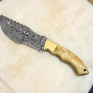 Couteau de chasse artisanal en acier Damas de qualité industrielle avec manche en os et étui en cuir pour le camping en plein air - Product Image 4