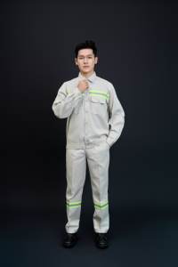 ชุดยูนิฟอร์มทำงานแบบมองเห็นได้ชัดเจนสำหรับผู้ชาย แขนยาว ผ้า TC |   ทนทาน สวมใส่สบาย ระบายอากาศได้ดี ป้องกันรอยยับ ทนต่อการฉีกขาด - Product Image 4