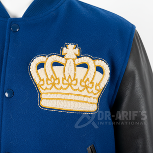 Chaqueta Varsity Azul para Hombre, Resistente al Viento, Corte Regular, Informal, con Logotipo Frontal Personalizable, para Otoño - Product Image 2