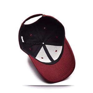 Casquette de baseball souple conçue pour un confort optimal avec un tissu respirant et une sangle réglable pour un ajustement parfait et décontracté. - Product Image 5