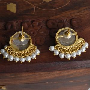 Boucles d'oreilles pendantes en laiton et perles synthétiques, plaquées or 18 carats, faites à la main, bijoux pour femmes, pour tous les jours - Product Image 3