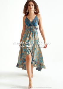 Robe longue pour femme à bretelles spaghetti, col en V profond, imprimé floral, dos smocké, fluide, pour l'été et la plage, assortiment varié - Product Image 4