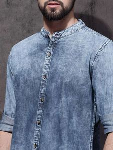 เสื้อเชิ้ตเดนิมผ้าฝ้ายสีน้ำเงินฟอก แขนยาว ระบายอากาศได้ดี สไตล์ลำลอง สำหรับผู้ชาย ปักโลโก้ตามสั่งได้ - Product Image 6