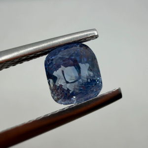 Zafiro Azul Natural Calentado, Corte Cojín, 2.00 CT, de Ceilán, Sri Lanka, con Efecto de Luz, para Joyería - Product Image 1