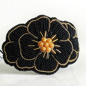 Serre-tête de luxe blanc noué avec broderie de perles en forme de cœur or et rose, style turban pour femme, accessoire de cheveux pour soirée - Product Image 6